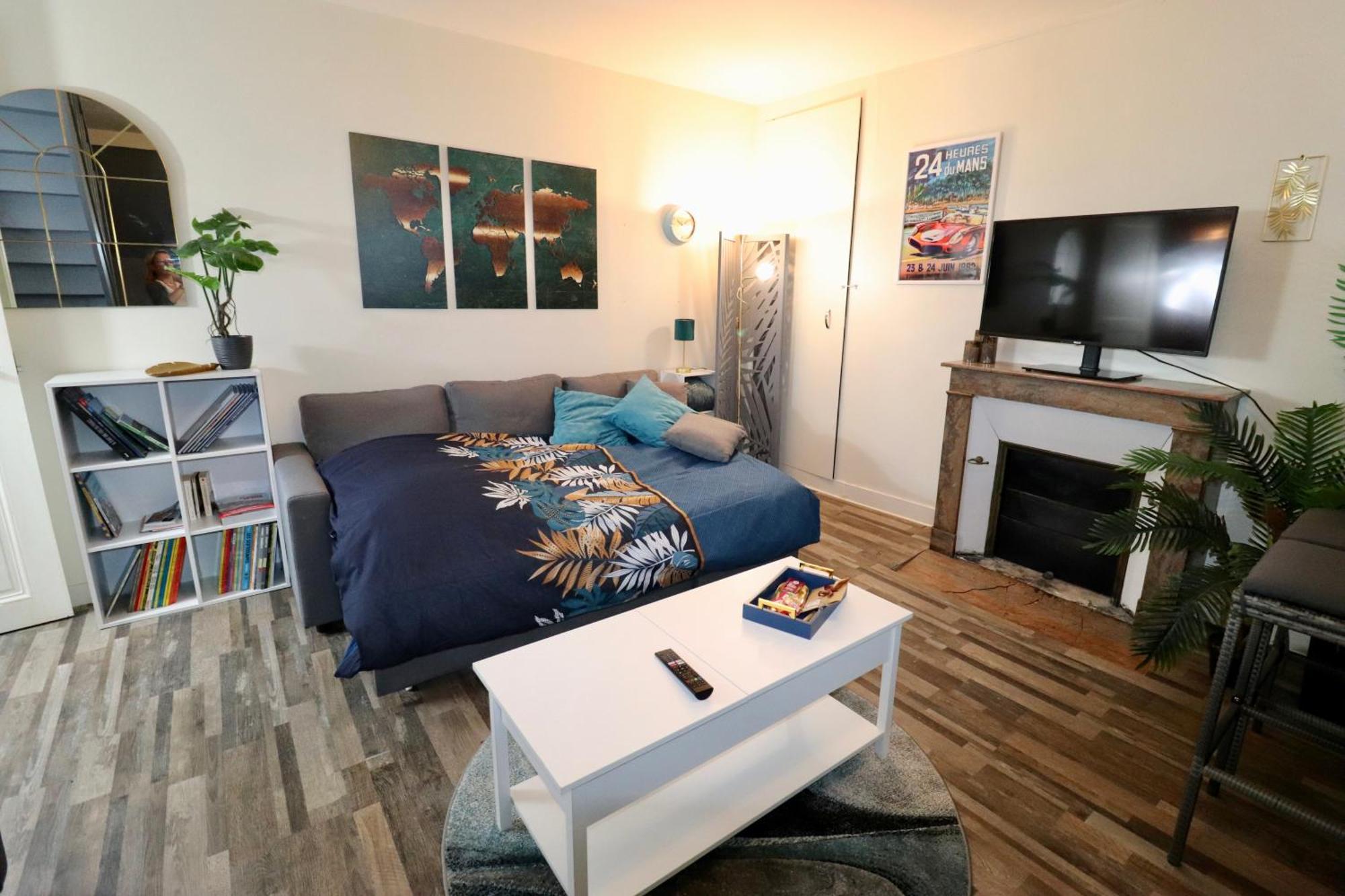 Duplex Au 2Eme Et De Notre Maison -Acces Au Jardin-Smart Tv-Streaming-Wifi Le Mans Extérieur photo