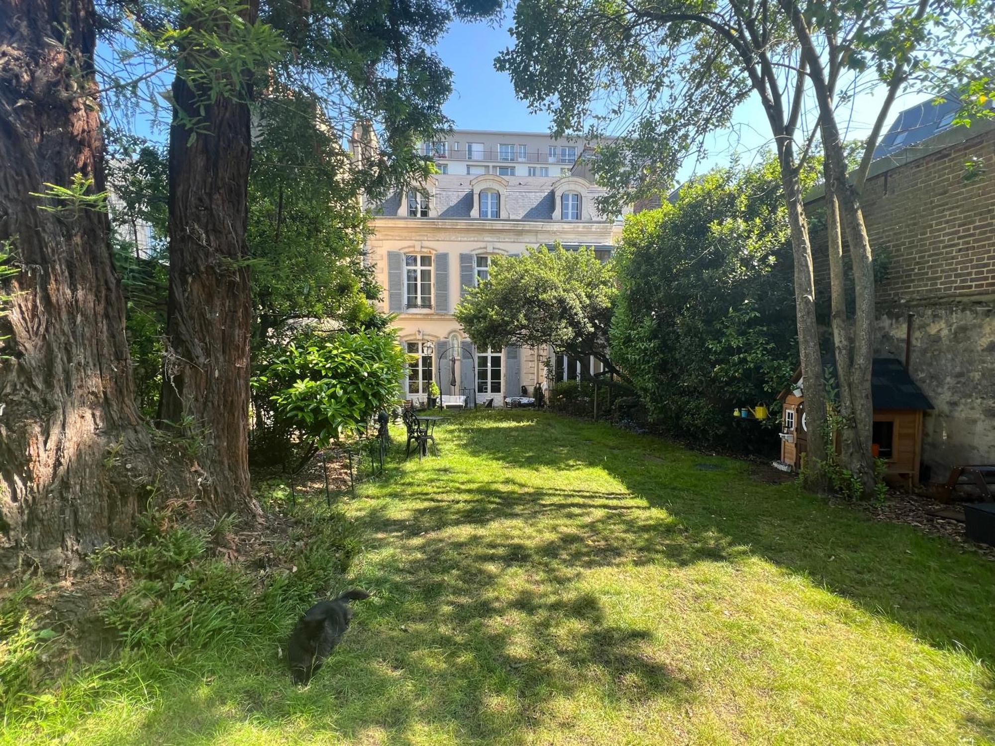 Duplex Au 2Eme Et De Notre Maison -Acces Au Jardin-Smart Tv-Streaming-Wifi Le Mans Extérieur photo