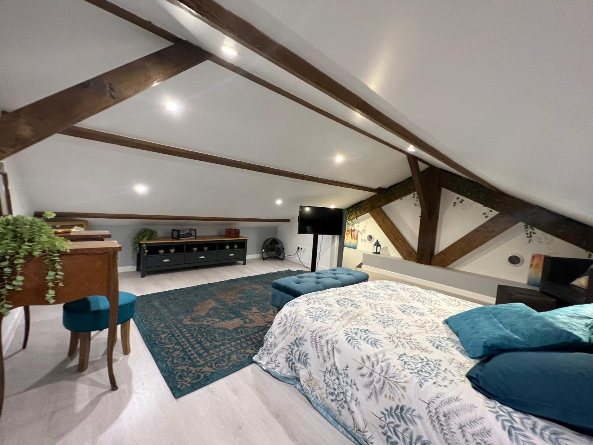 Duplex Au 2Eme Et De Notre Maison -Acces Au Jardin-Smart Tv-Streaming-Wifi Le Mans Extérieur photo